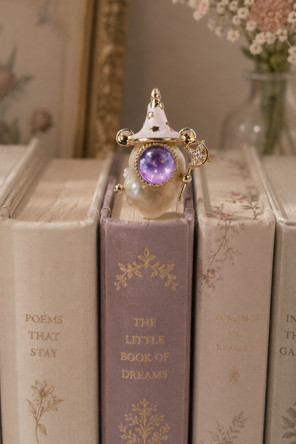Book Nook Pixie